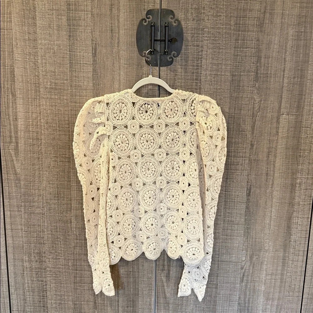 Zara Crochet Knit Puff Sleeve Scalloped Sweater‎ Blouse